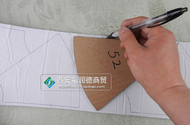 自己动手剪切麻将机大盘绒布