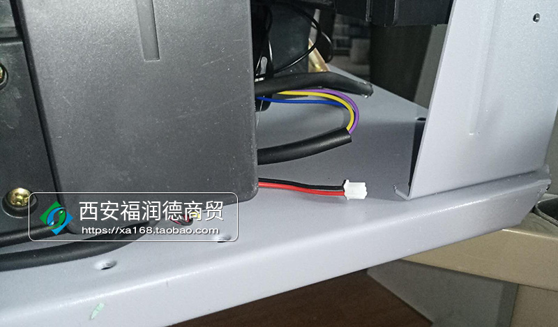 万友麻将机USB充电线的安装教程