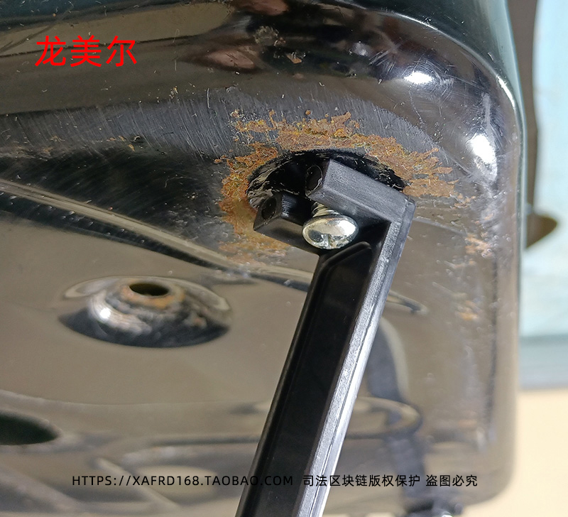 吊挂式安装方式简单便捷，容易安装